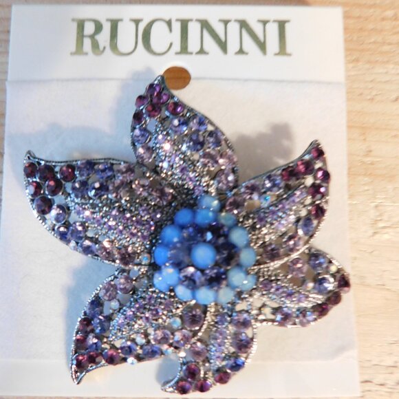 Ladies Rucinni Brooch - Picture 2 of 3